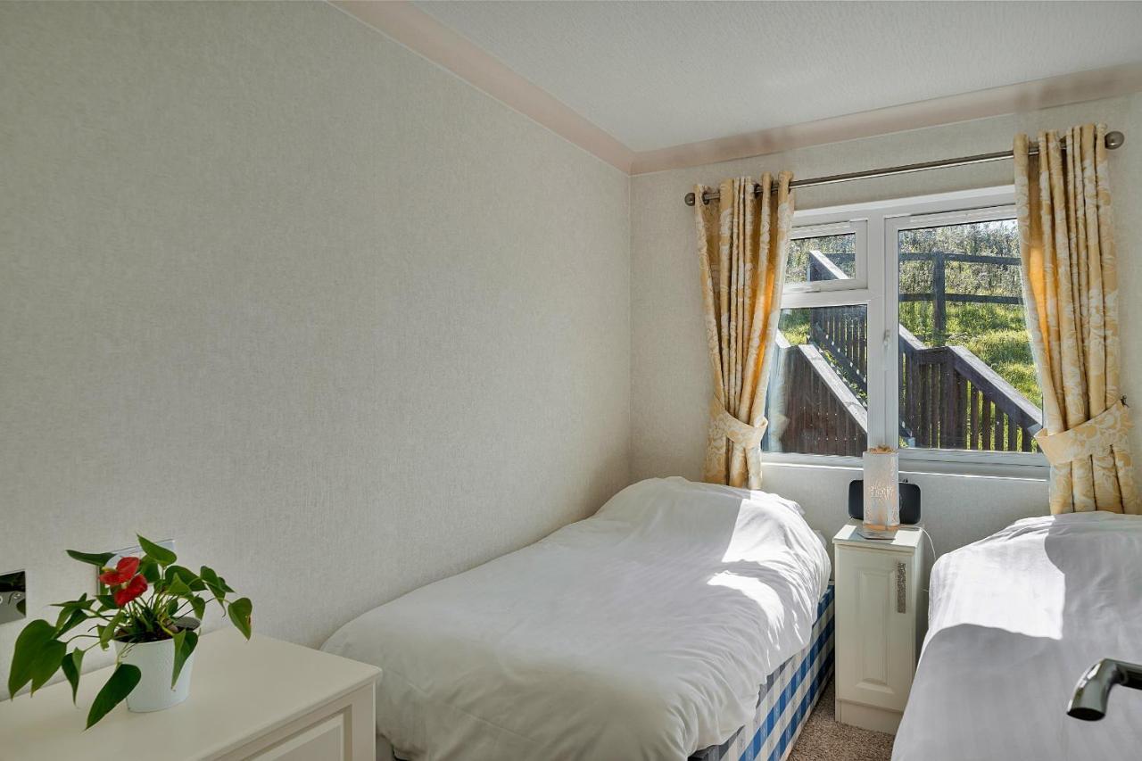 Finest Retreats - Seacroft Villa Torpoint Exterior photo